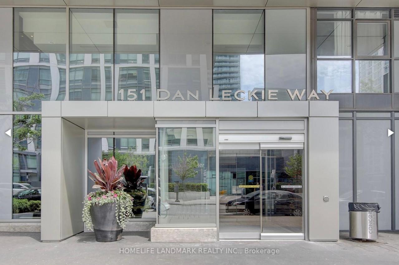 Three Br Condo Step To Cn Tower Rogers Center With Free Parking Toronto Exterior photo